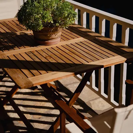 Yioka House ميكروس جيالوس