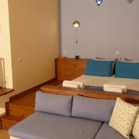 Yioka House Mikros Gialos