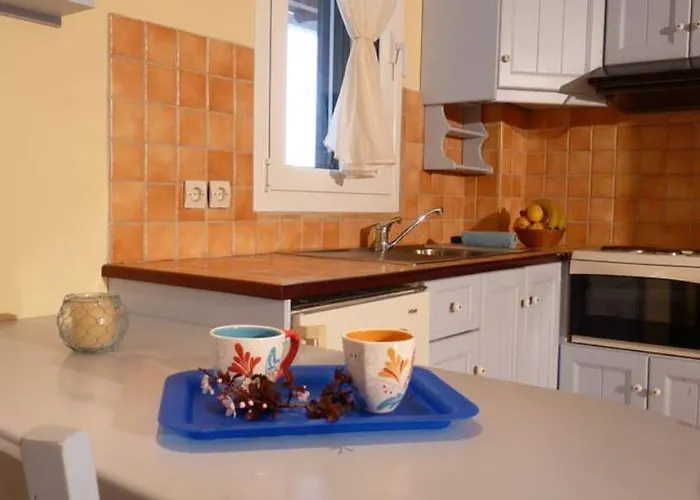 Yioka House * Mikros Gialos